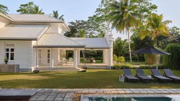 Biệt thự, hút thuốc | 6 phòng ngủ