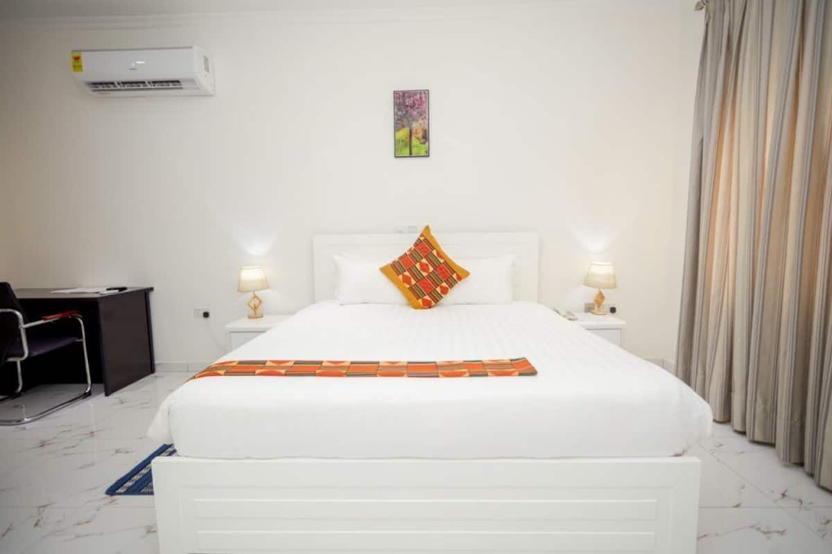 Standard Single Room, Garden View