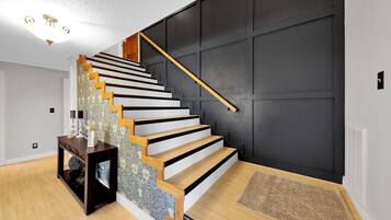 House, 4 Bedrooms | Interior