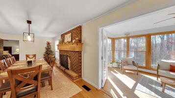 House, 4 Bedrooms | Interior