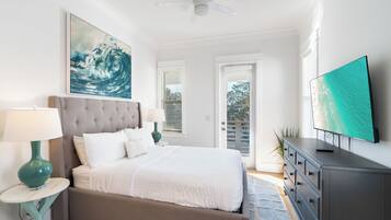 6 bedrooms, iron/ironing board, free WiFi, bed sheets