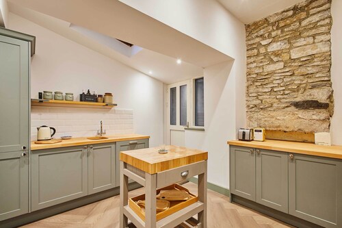 Host & Stay | Temple Terrace