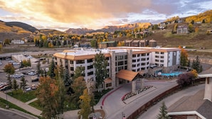 Exterior - Grand Lodge Studio 412 — Ski-In/Out Mt CB, Hot Tub & Pool, Pets OK (Crested Butte)