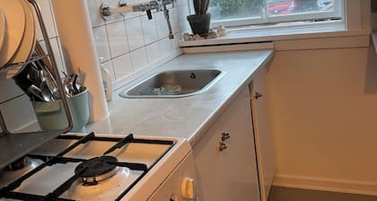 Cozy studio apartment close to public transportation