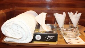 Deluxe Double Room | Bathroom - Hotel Comfort Inn Karachi (Karachi)