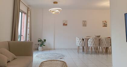 Ensuite 3 bedrooms , 3 bathrooms Cairo Rehab Gated community 24/7 security