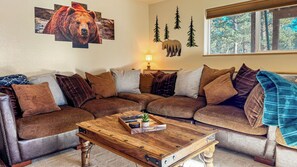 TV connectée, cheminée, jeux vidéo