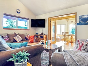 Smart TV, fireplace, video games