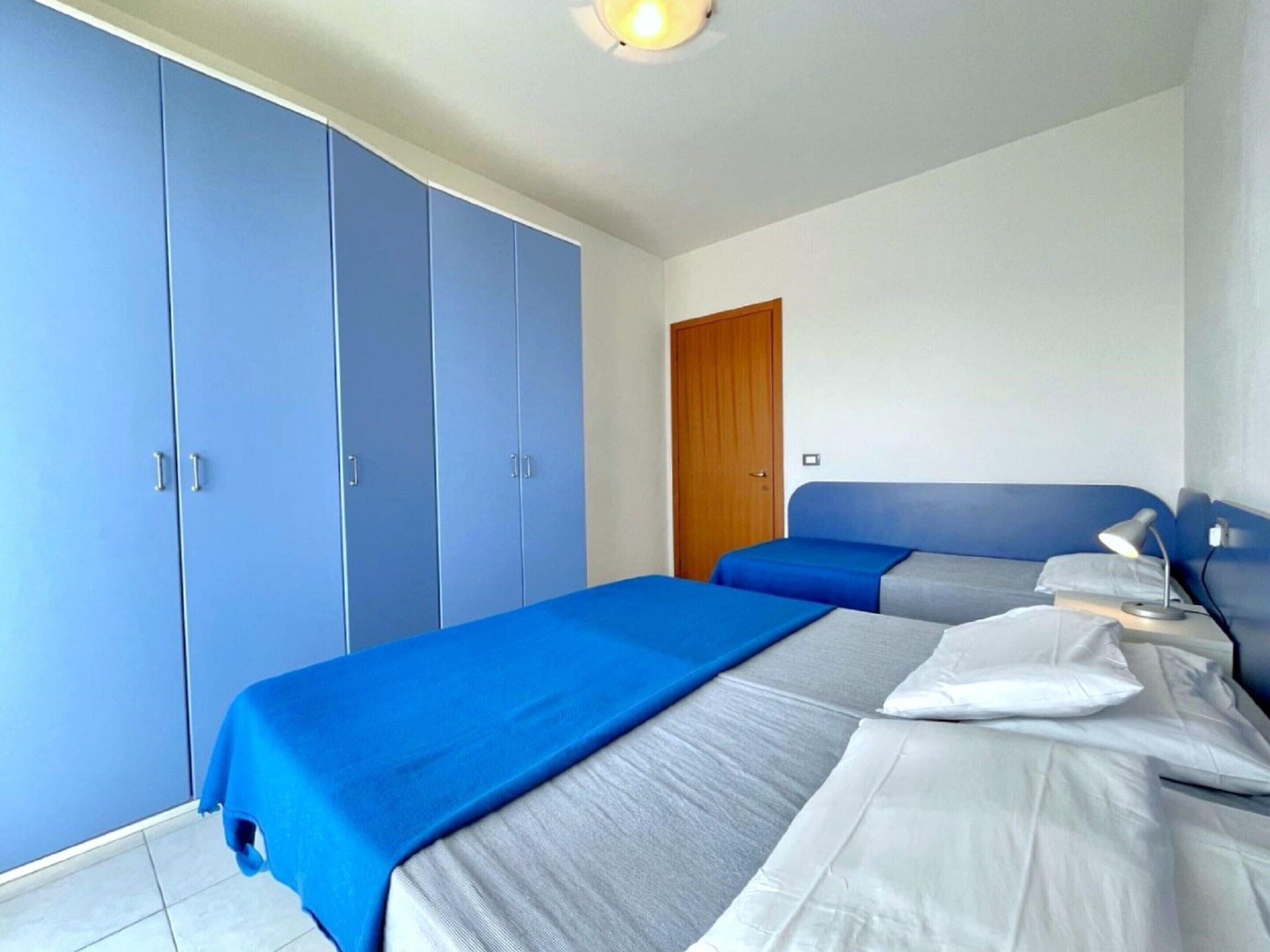 Căn hộ | 1 phòng ngủ, trang bị nội thất với thiết kế riêng biệt 