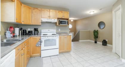 Comfortable 3 bedroom home ,Great location and closer to Magnetic Hill.