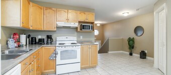 Comfortable 3 bedroom home ,Great location and closer to Magnetic Hill.