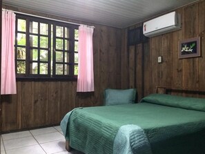 Bungalow, Multiple Beds, Lanai | Minibar, free WiFi - Pousada do Oásis (Parque Breckenfeld Morretes)