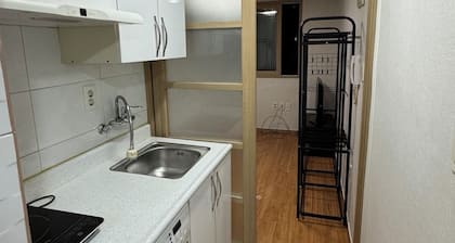 Affordable Single Room in Seoul - 5 minutes to the subway station