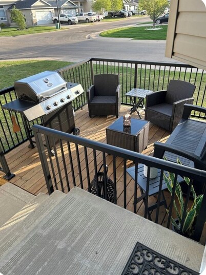 Modern 2 bedroom basement suite 