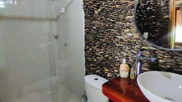 Deluxe Cabin, Mountain View | Bathroom | Shower
