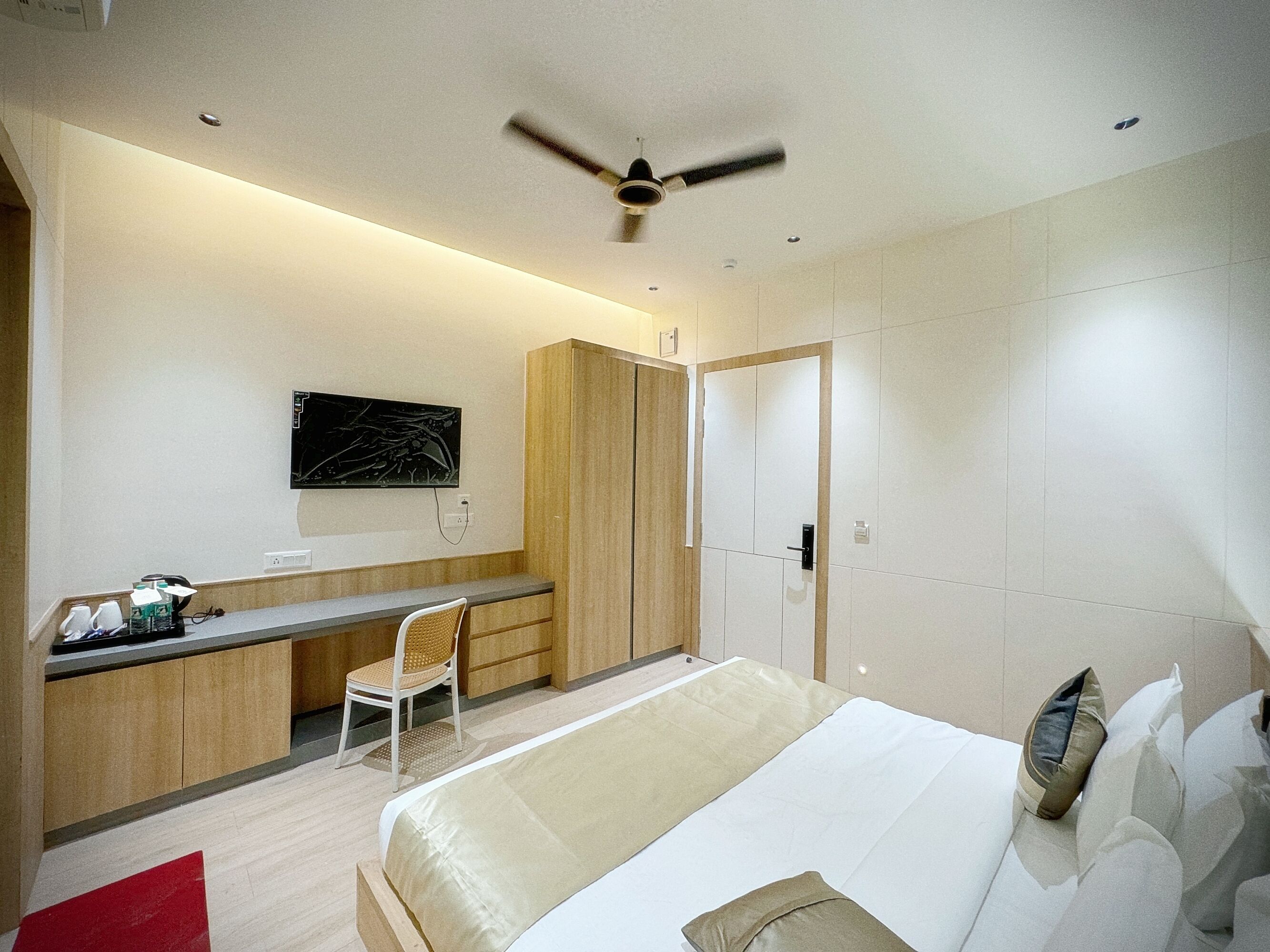 Photo - OPUS By Hotel Shiv - Green Park