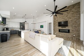 TV connectée, cheminée