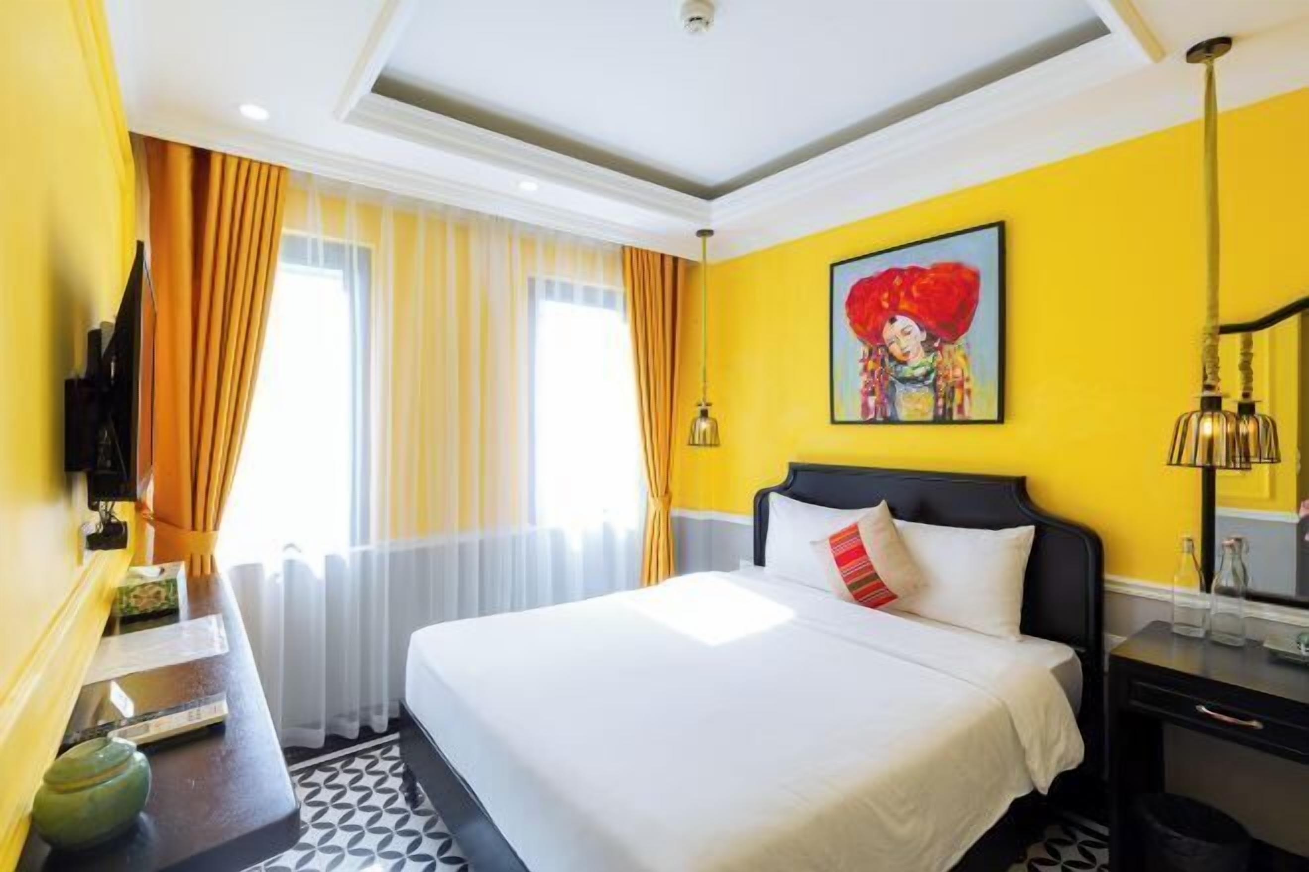 Pillow-top beds, minibar, desk, laptop workspace