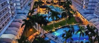 Shore 1 - 2BR Penthouse in MALL OF ASIA COMPLEX.