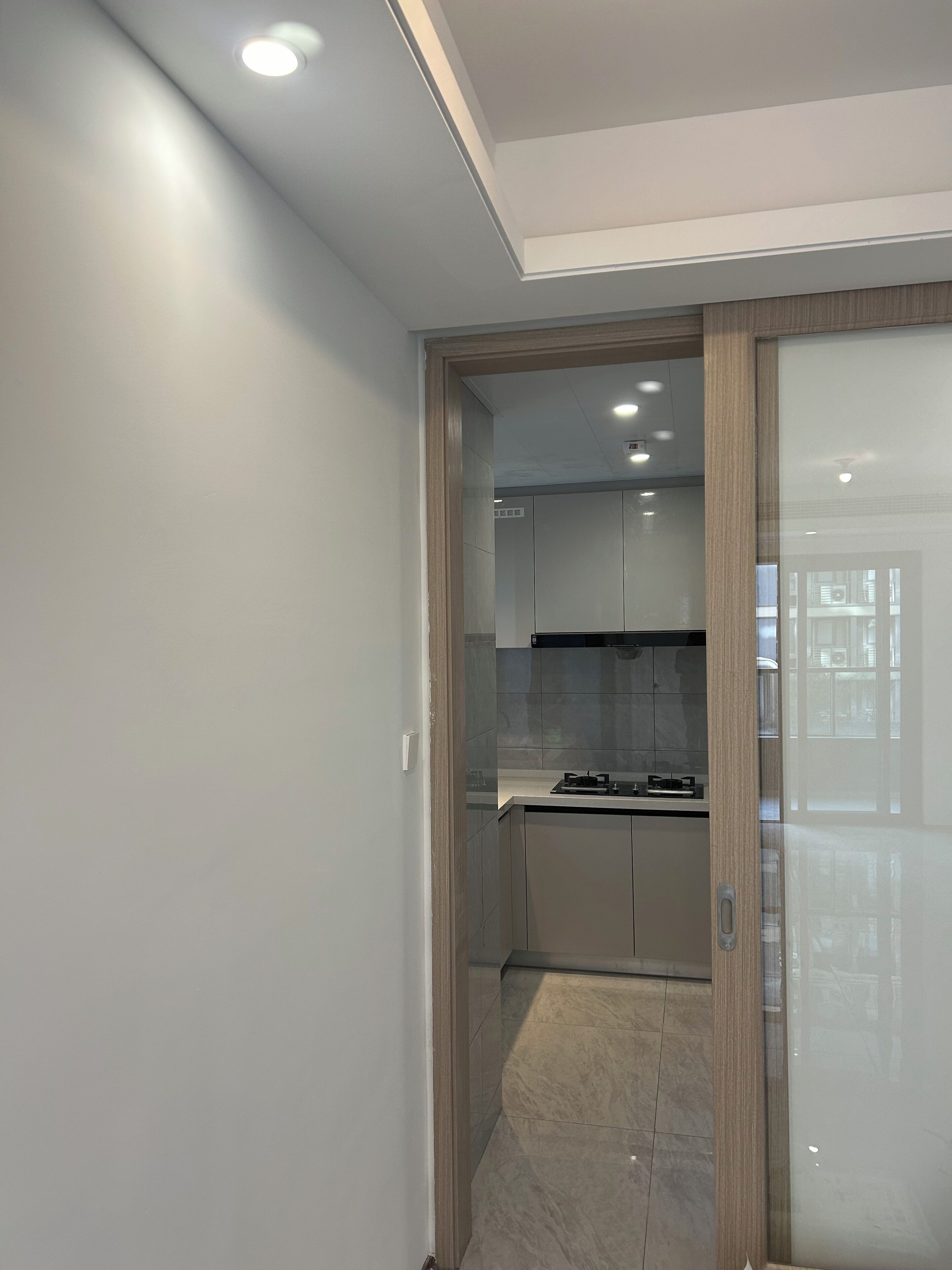 Microwave, dishwasher