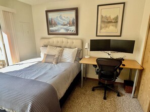 4 bedrooms, desk, iron/ironing board, WiFi