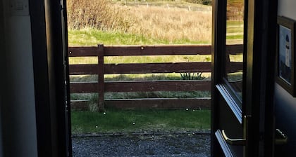 Coastal,Rural& Cosy!NC500,Byforest with plenty wildlife,Home from home!