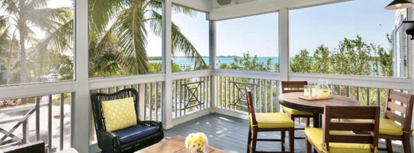 Outdoor dining - Waterfront Resort, RWO Championship Boat Races, Pool, Hot Tub, Sleeps 6, Hyatt (Key West)