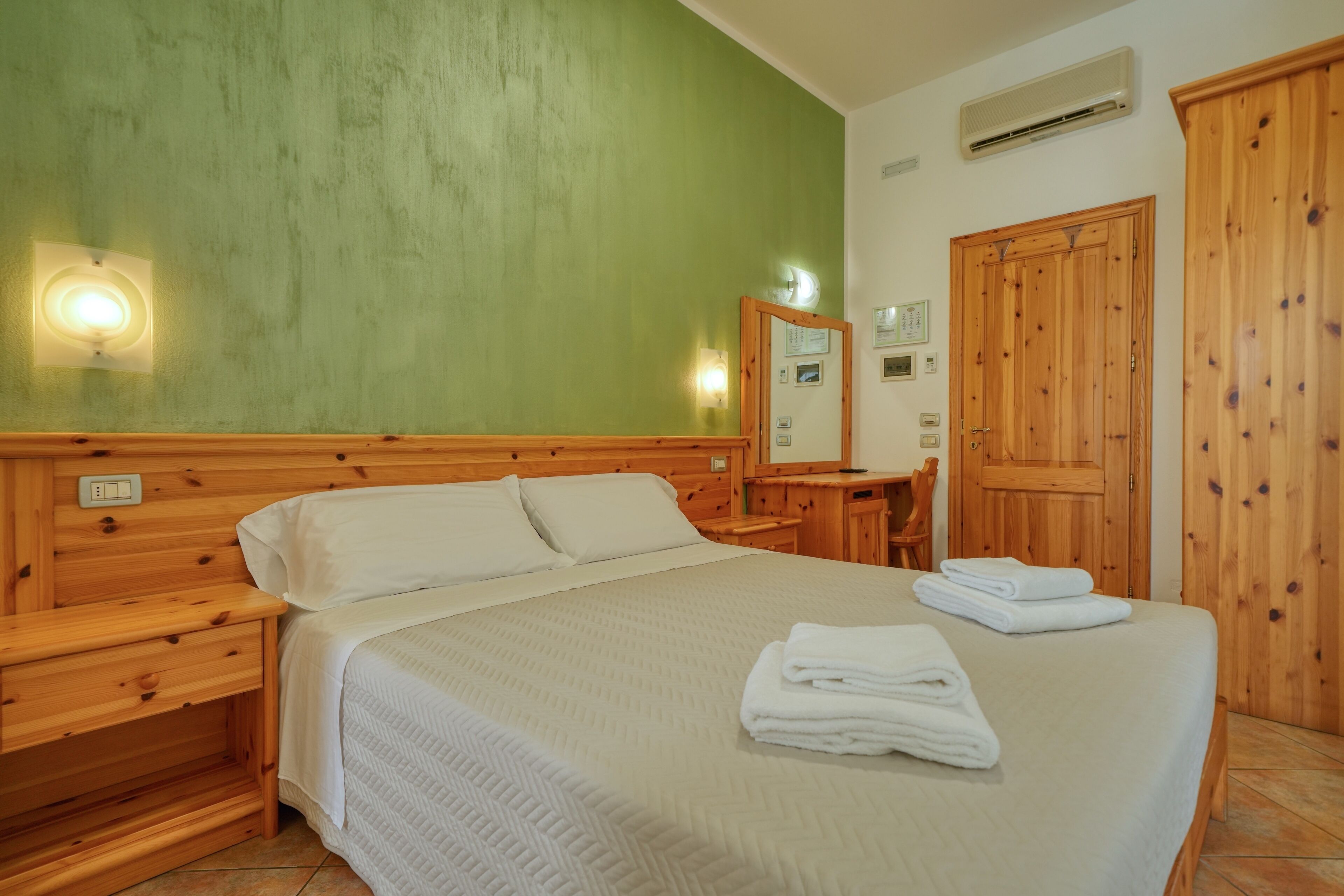 Kamar