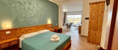 Minibar, in-room safe, desk, laptop workspace