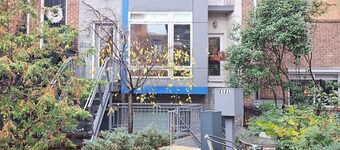 Charming 2-bedroom bed & breakfast condo in fabulous Washington with WiFi, AC