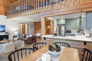 Interior - Happy Trails Family Cabin - backs up to miles of trails! (Truckee)