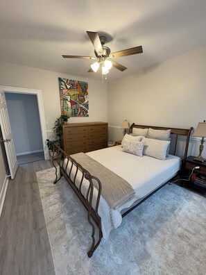 3 Schlafzimmer, Schreibtisch, Reisekinderbett, kostenloses WLAN