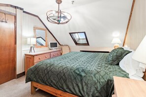 3 bedrooms, desk, free WiFi, bed sheets