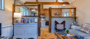 The Coach House - One Bedroom House, Sleeps 2