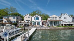 Marina - Bo’s Place (Seneca Falls)