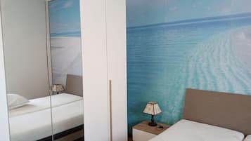 2 Schlafzimmer, Bügeleisen/Bügelbrett, Reisekinderbett, Bettwäsche