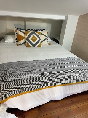 2 chambres, fer et planche à repasser, accès Internet, draps fournis