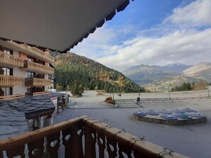 Property grounds - 100m from shops, 1st floor, balcony, tv, ski locker, 19m², Valfréjus (Valfréjus)