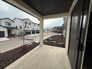 Property grounds - "Terrapin Basin" - A chill 2200 sf Mtn Green retreat, 12 mins to #1 Snowbasin. (Morgan)