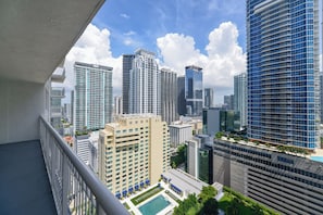 Appart'hôtel, 1 chambre, balcon, vue ville | Vue sur la ville