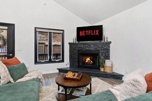 Interior - 7BR Spring Escape-Sauna, Hot Tub, Games, Sleeps 18 (McGaheysville)