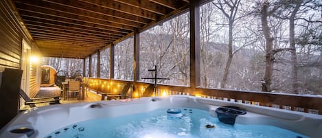 Bain à remous extérieur
