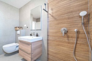 Bathroom - Holiday apartment Deluxe One Bedroom Apartment (Biograd na Moru)