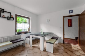 Dining - Large vacation home in beautiful Nehren on the Moselle (Nehren)