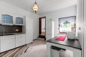 Private kitchen - Large vacation home in beautiful Nehren on the Moselle (Nehren)