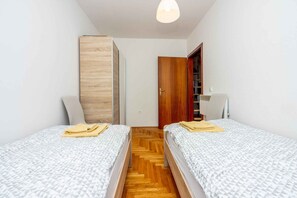 2 bedrooms, WiFi - Holiday apartment with washing machine and air conditioning (Jadranovo)