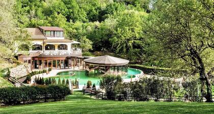 Villa avec climatisation et piscine