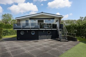 Exterior - Holiday Home Kamperland Near Veerse Meer (Kamperland)
