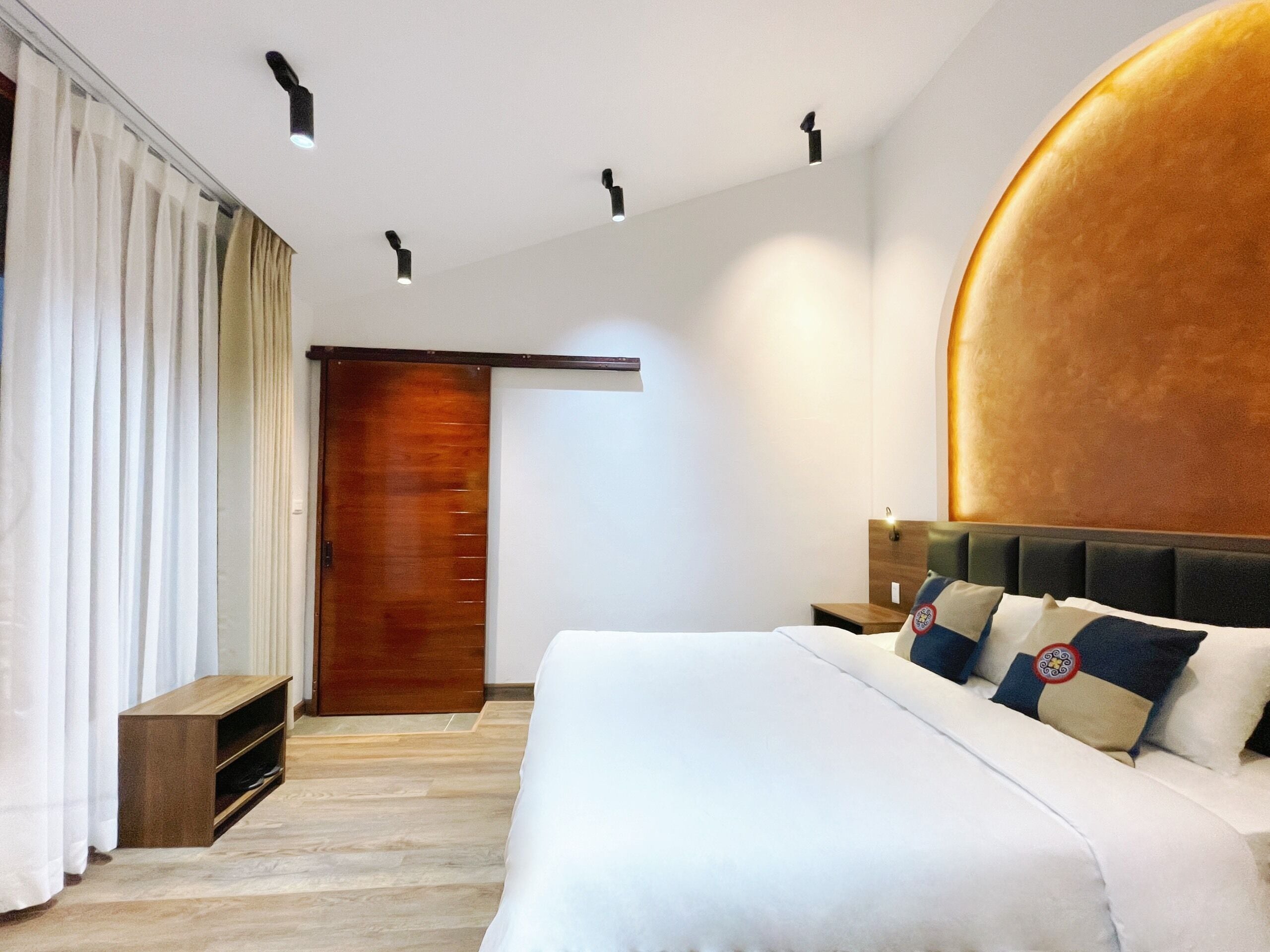 Basic Double Room, Garden View | Desk, laptop workspace, soundproofing, free WiFi