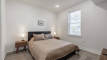 1 soverom, strykejern/-brett, wi-fi og sengetøy